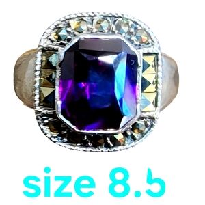 Sterling silver purple stone marcasite ring size 8.5 Fine Vintage Estate jewelry